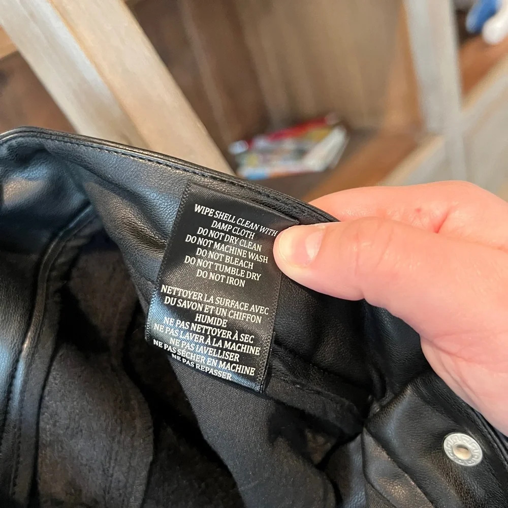 Blank NYC women’s Baxter ribcage straight leg faux leather pant size 27 - Picture 7 of 11